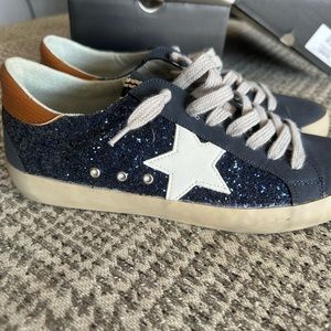 Shu Shop Navy glitter size 9